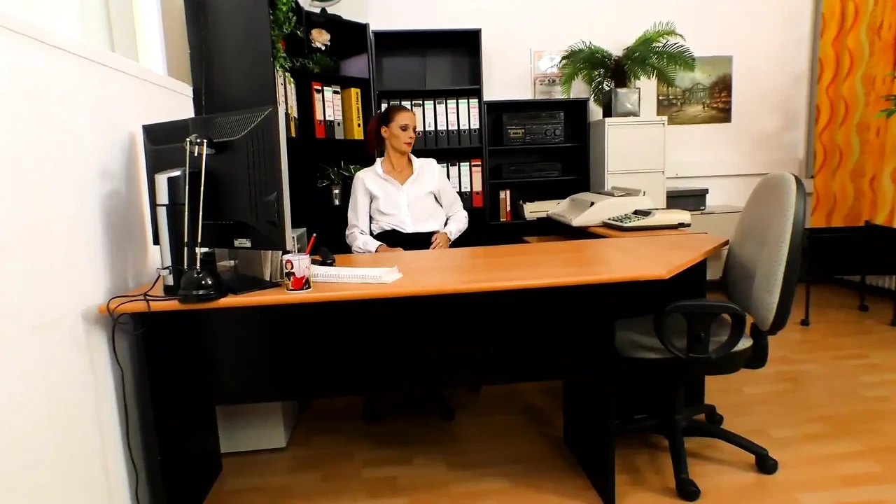Deep sex in the office