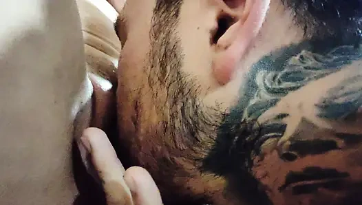 Cewek semok ini lagi asik ngentot di rumah