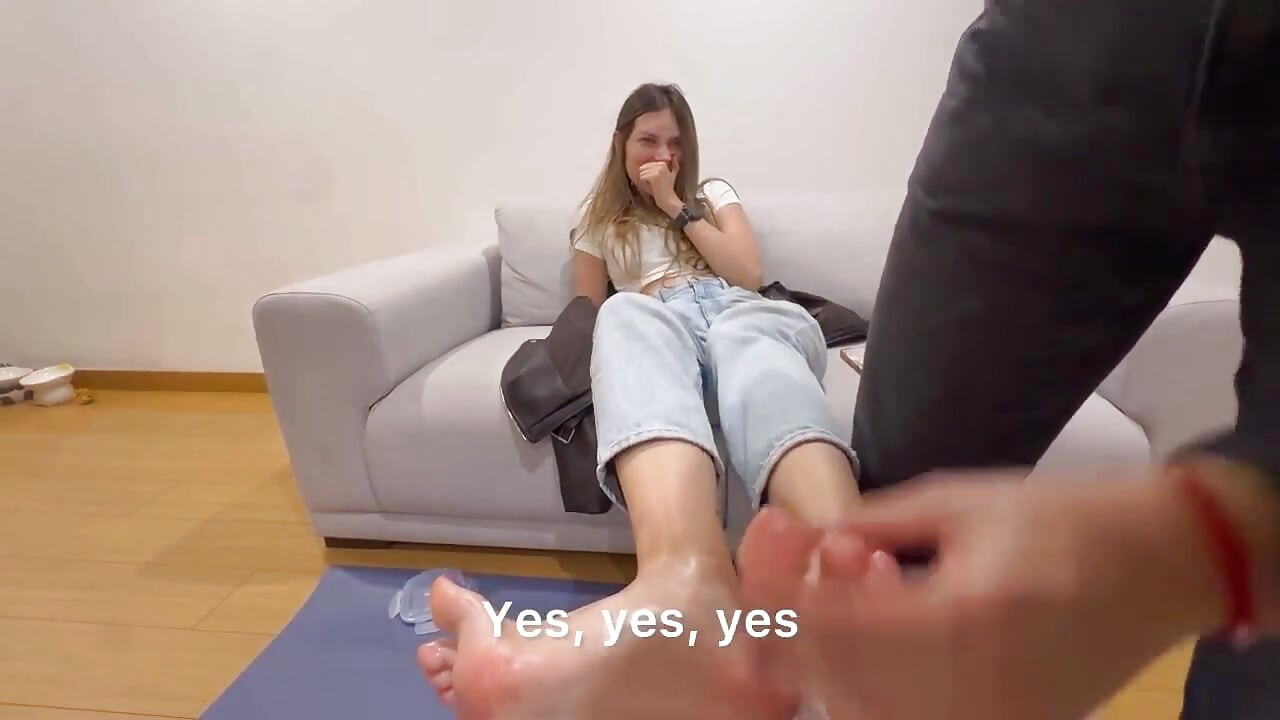 Kadınlar Fetişlerini Deneyimleyerek Eğleniyor