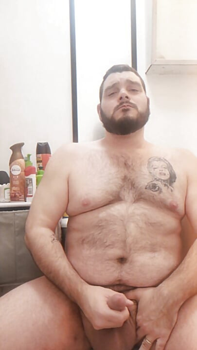 Bearface ควยหนาและน้ําแตก!โอ้ย!