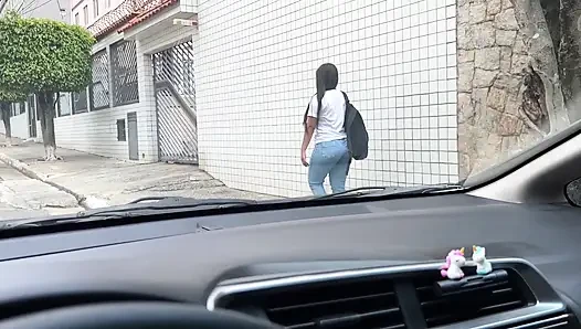ÖĞRENCI EVLI ÖĞRETMENLE OTOSTOP ÇEKTI