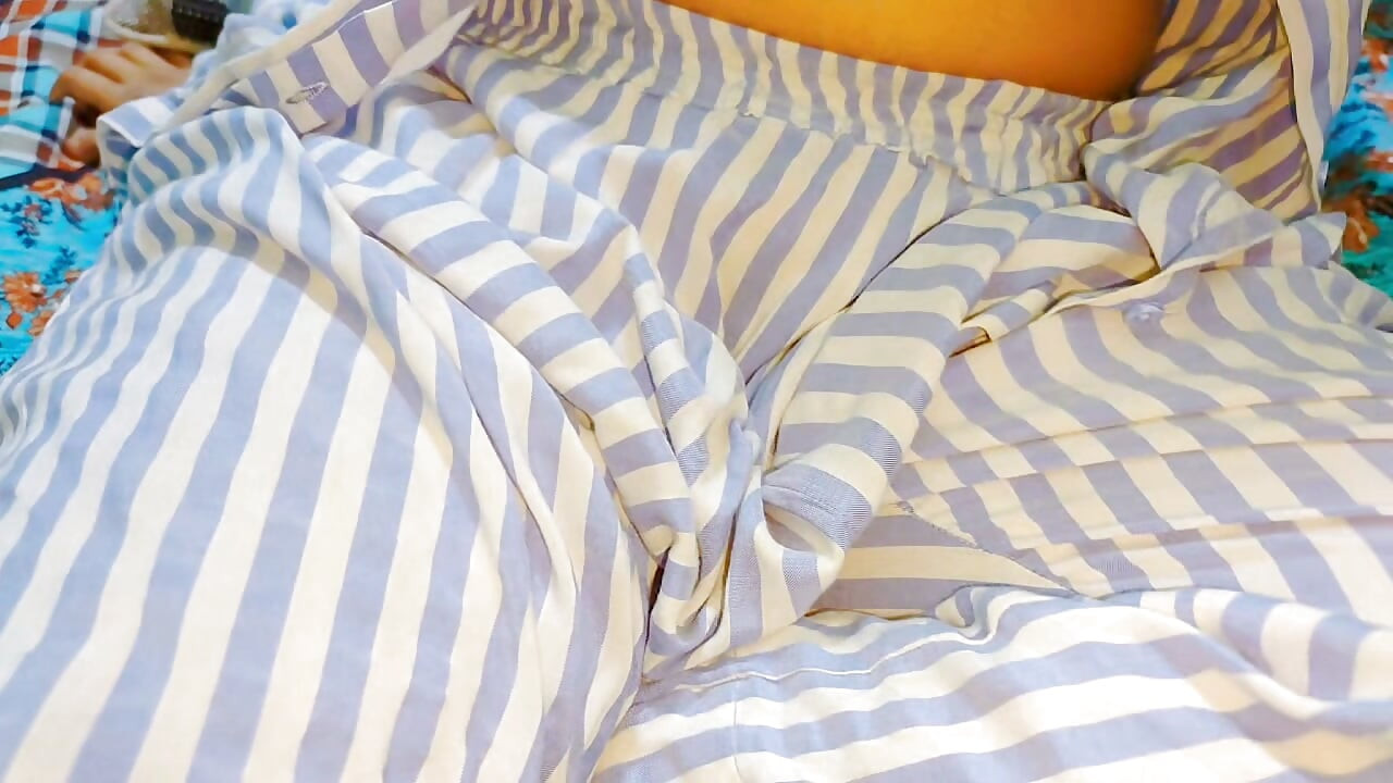 Desi Stepbroter jebao debelu veliku polusestru - hindi prljavi razgovor