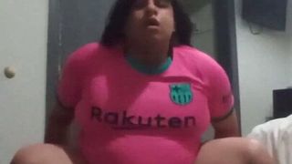 Anna gueixa é mergulhada fundo em sua bunda gorda e apertada