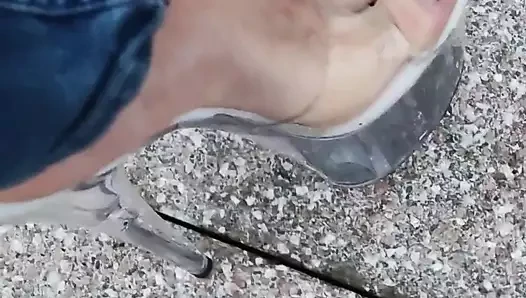 Yakın çekim topuklu ayakkabılar açık havada
