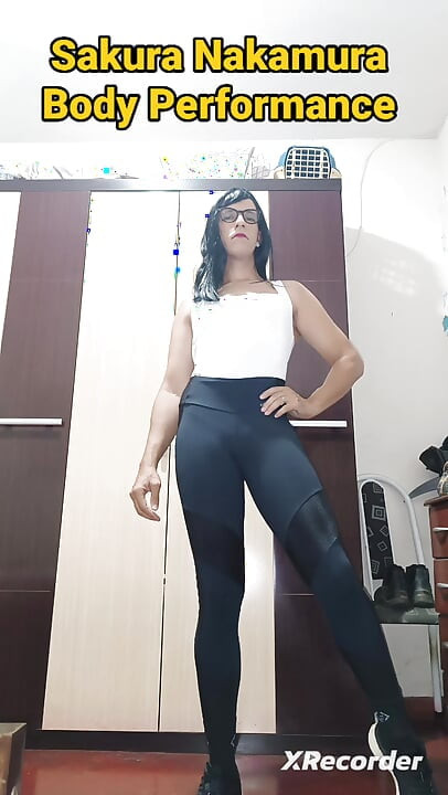 Sakura - corpo bonito de performance