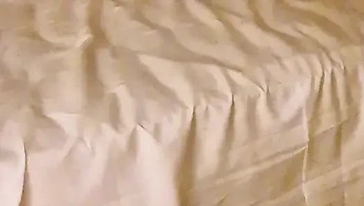 Beni istediği gibi indirmesine izin verdim.