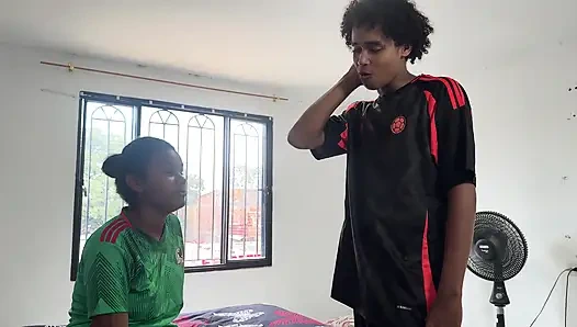 Brünette stiefschwester, wette reich, gefickt und verliert die sehr versaute liebt es, meinen schwanz zu lutschen und darauf zu reiten.