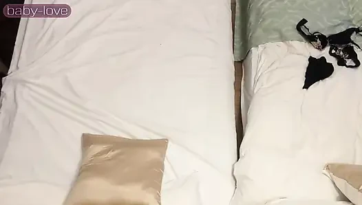 Sansürsüz büyük zenci gücü ayakta kaldırılan büyük memeli güzel kalın kalçalarla tanışıyor yoğun dölleme