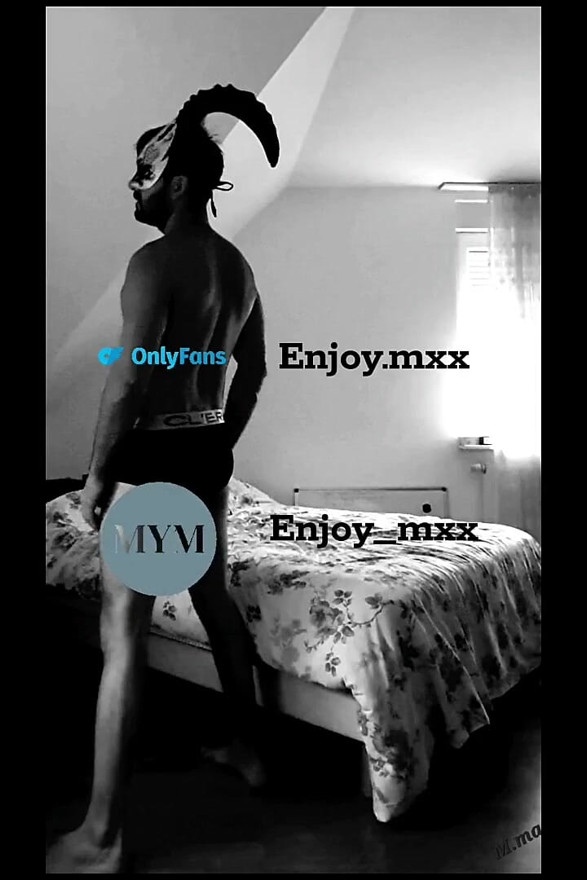 एक फ्रेंच Milf(चोदने लायक मम्मी) का सोडोमाइज्ड और सभी पोजीशन में चुदाई
