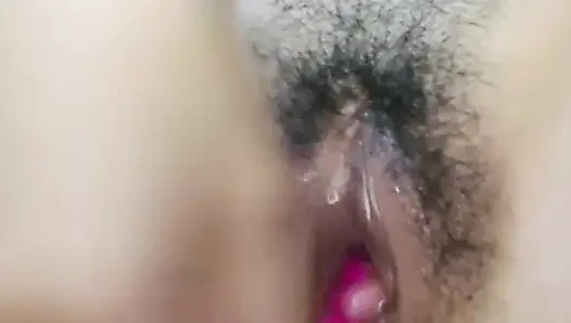 It's nice to play pussy in the afternoon to make a climax