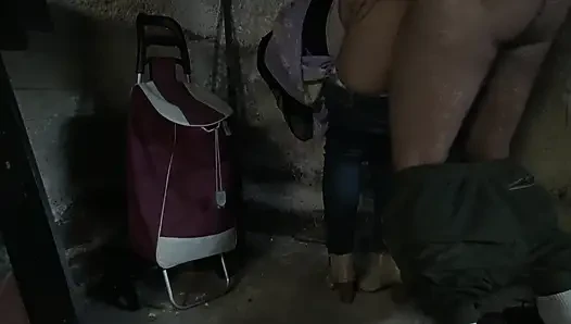 Syrian Refugee Caught By German Landlord - ANAL FICKEN