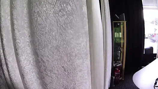 Teksas Patti Çifte Penetrasyon Garajda Ve Banyoda Grup Seks