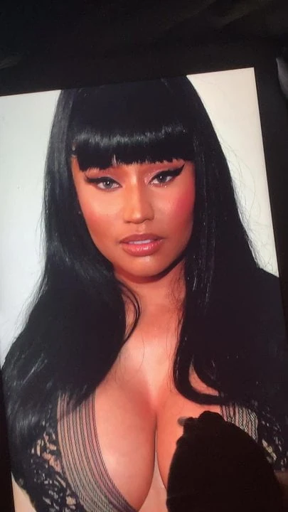 Nicki Minaj cumtribute