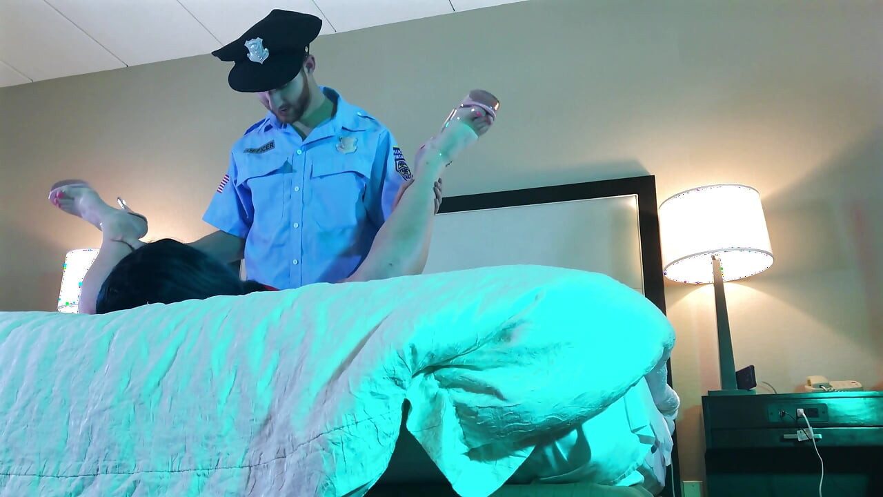 Polis yarak sağlıyor