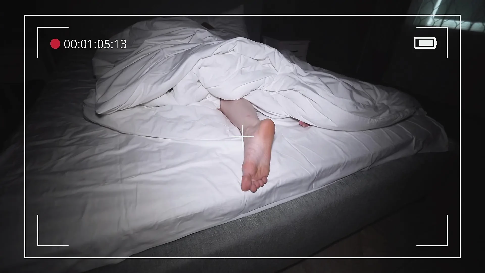 继兄喜欢晚上来操他的继妹
