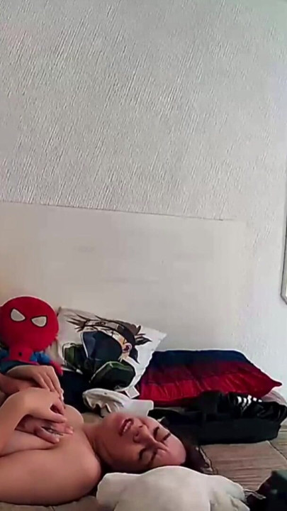 Minha vizinha fode mais comigo do que com o marido Clipe 1