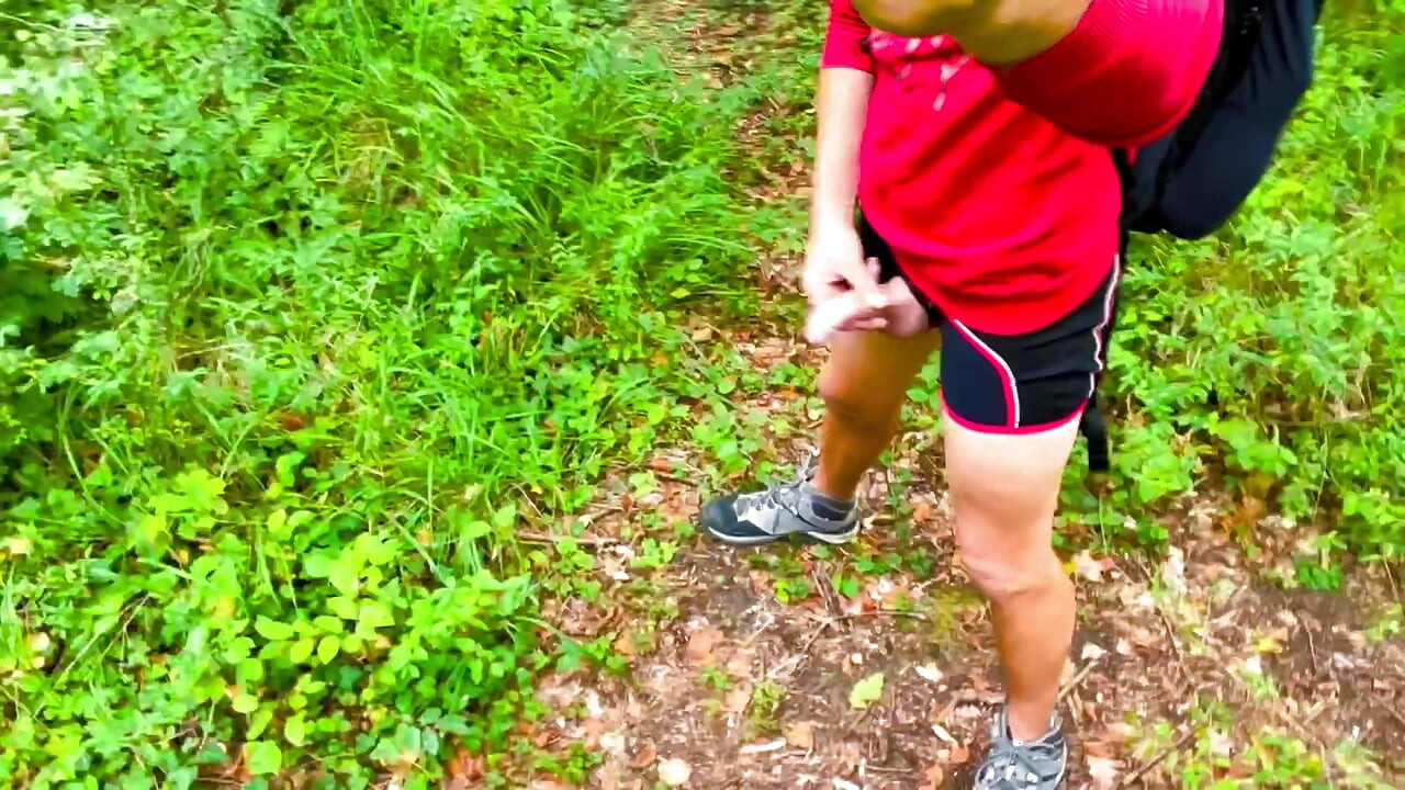 jerk off masturbation in Forrest after being ducked while cruising