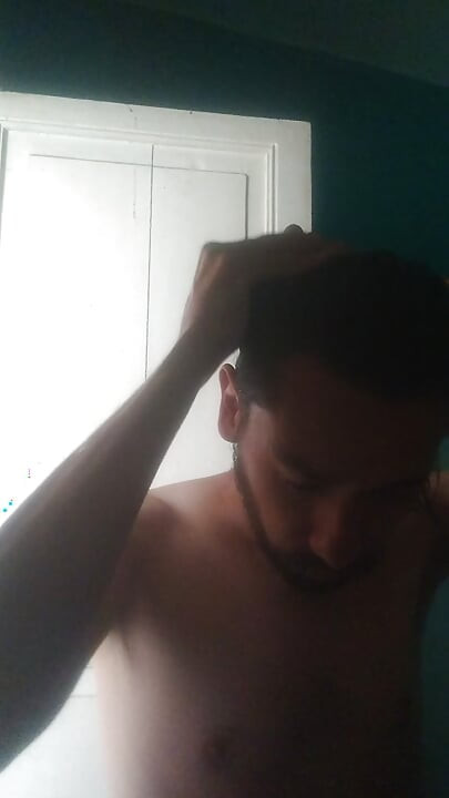 Mi registro mentre faccio skincare la mattina