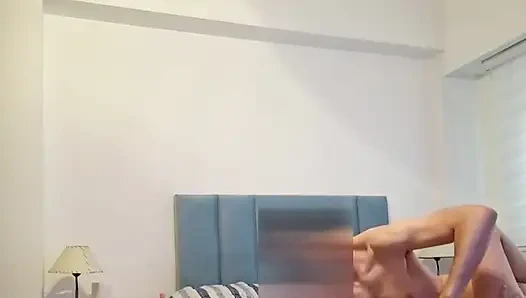 Pacarku merusak kamar mandiku dengan mainin toketnya yang berlumur minyak dan permintaan maafnya adalah persetubuhan kasar