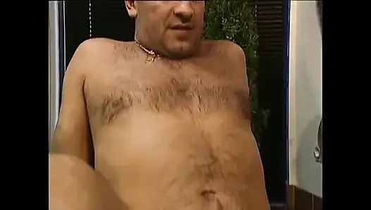 Deri bağlı göte yumruk sokma ve lavman!