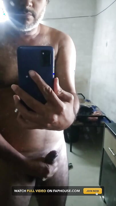 Solo Guy's Nude Play, Free of Cost for Full Time