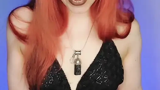 Cuckolds Feiern Auch Halloween... Aber Ihren Nuttigen Looks Zu Gefallen!