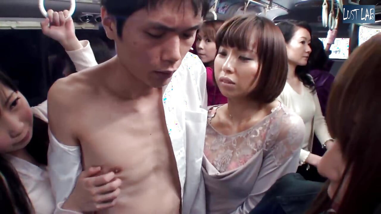 Crowded Bus Temptation - Surrounded by Married Women Who Turn the Tables on Him - Part1