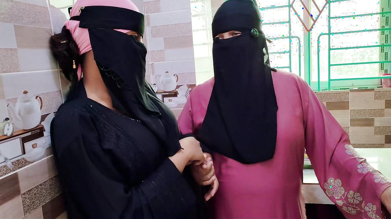 Indian bhabhi ki rasleela nanad ke saath kitchen me part one
