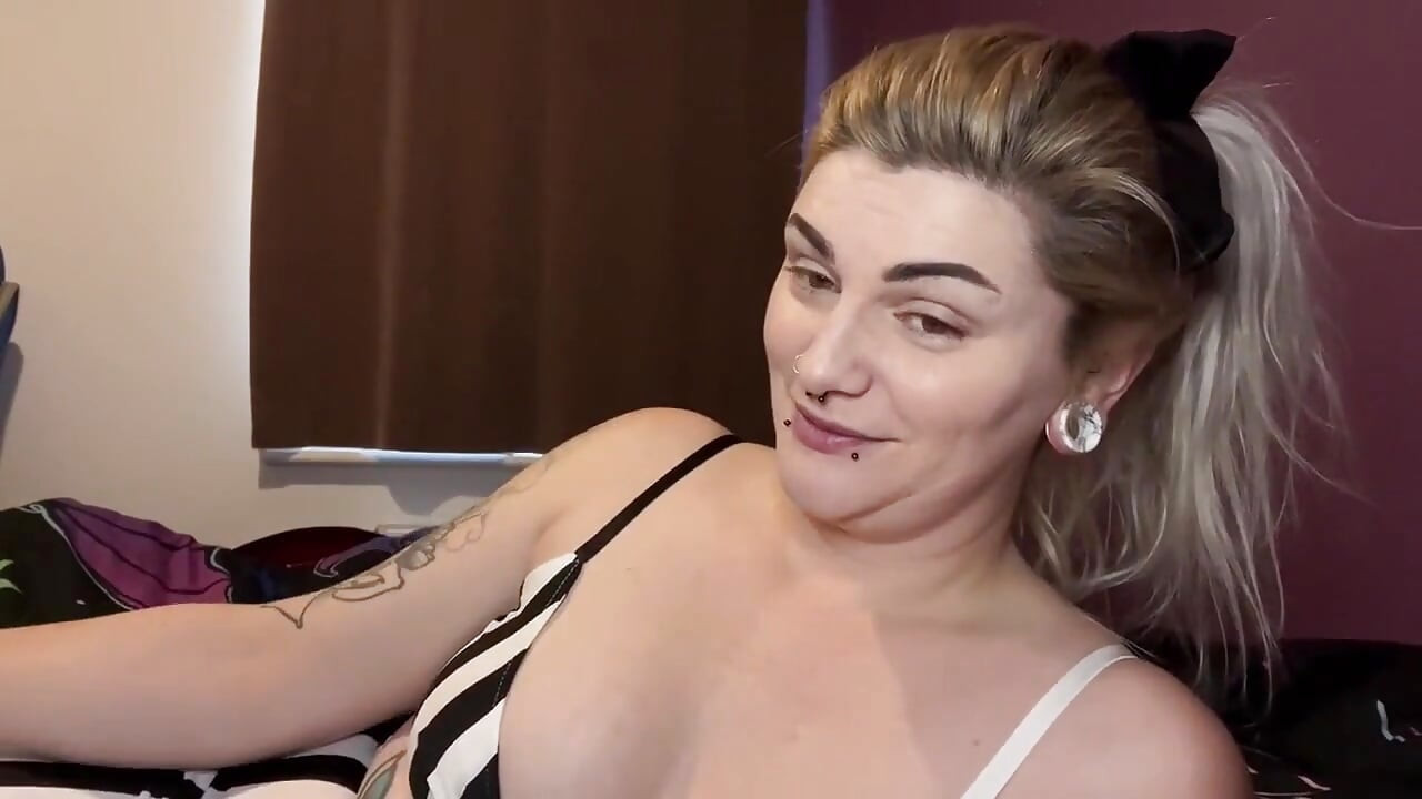 Josh Fucks His Best Friends Step-mom