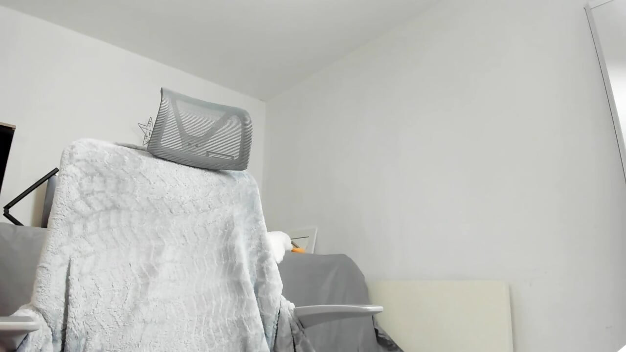 Aku meminjam mainan seks tetanggaku waktu dia lagi belanja produk susu