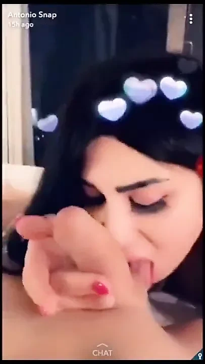 ARAB SHEMALE FUCKED BY A BIG DICK