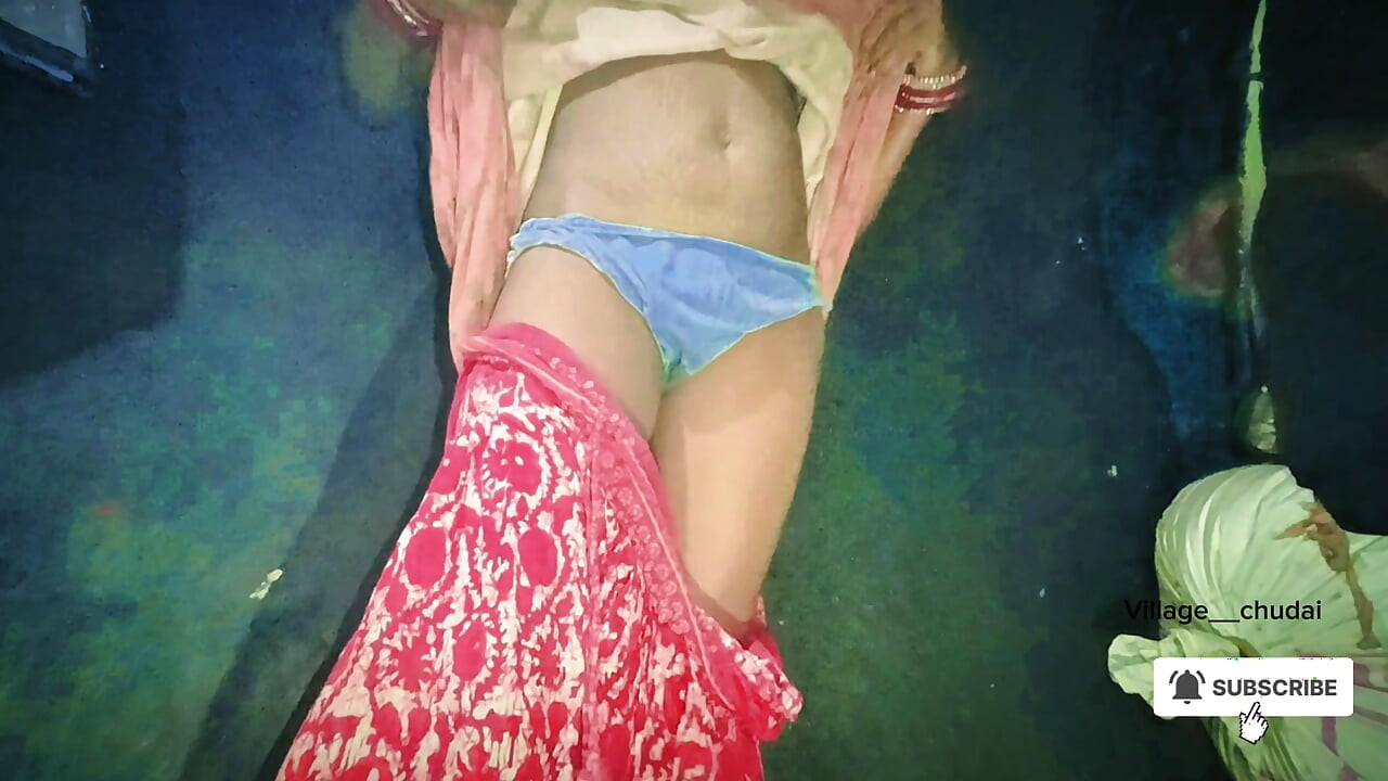 Indian Desi Village young couples hard fucking.