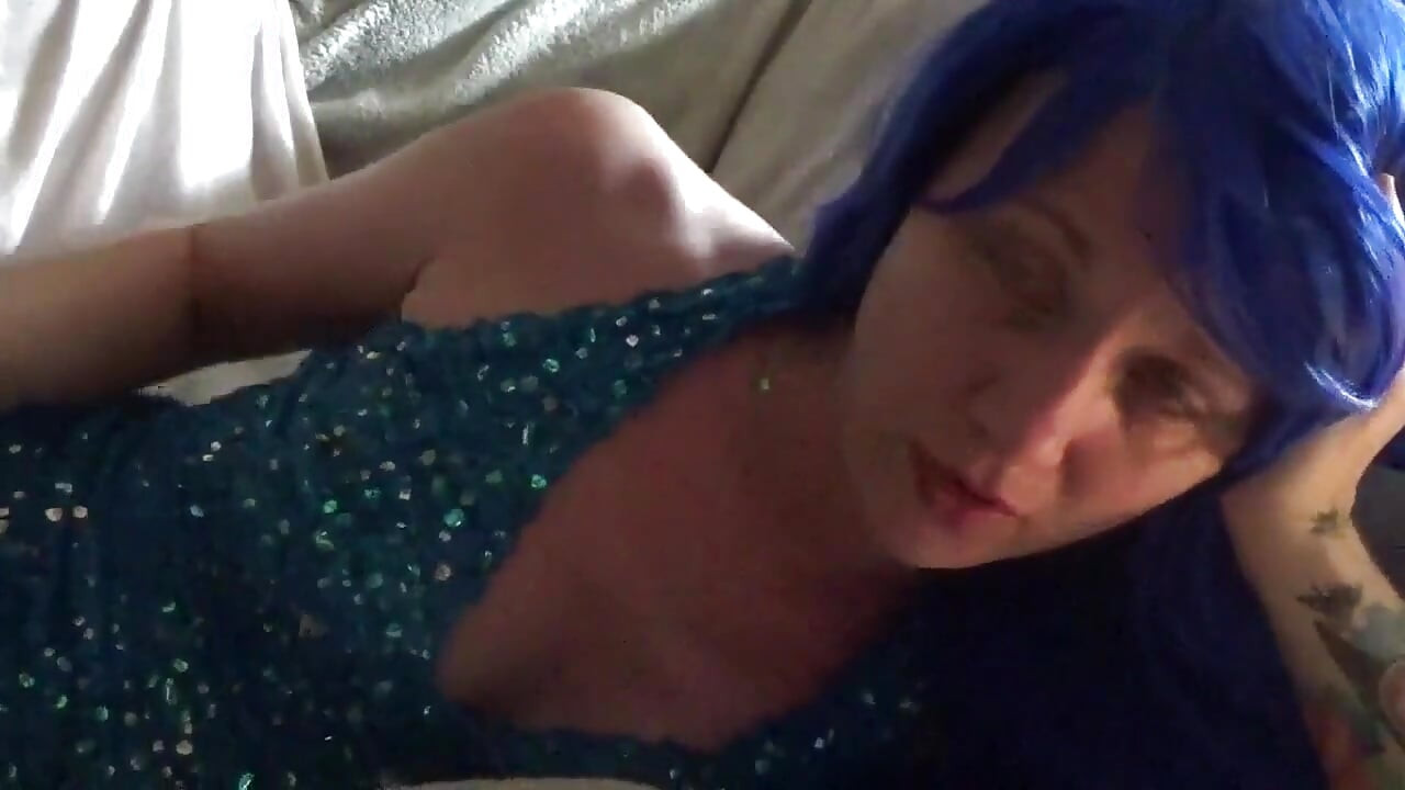Pixie tossindo