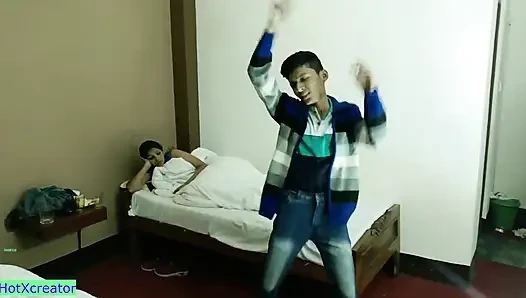 Gadis cantik India lagi asik sama cowok 18 tahun - xxx India