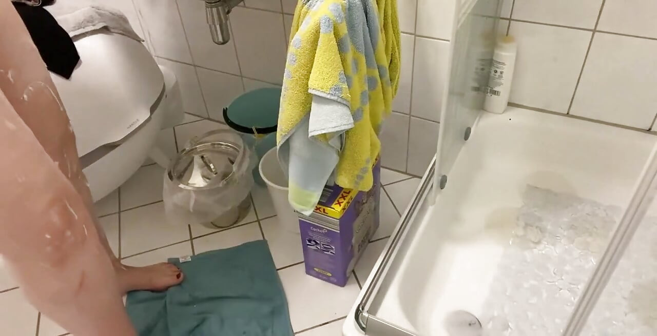 Today I'm Going to Take You with Me and Show You How I Shave Myself Thoroughly