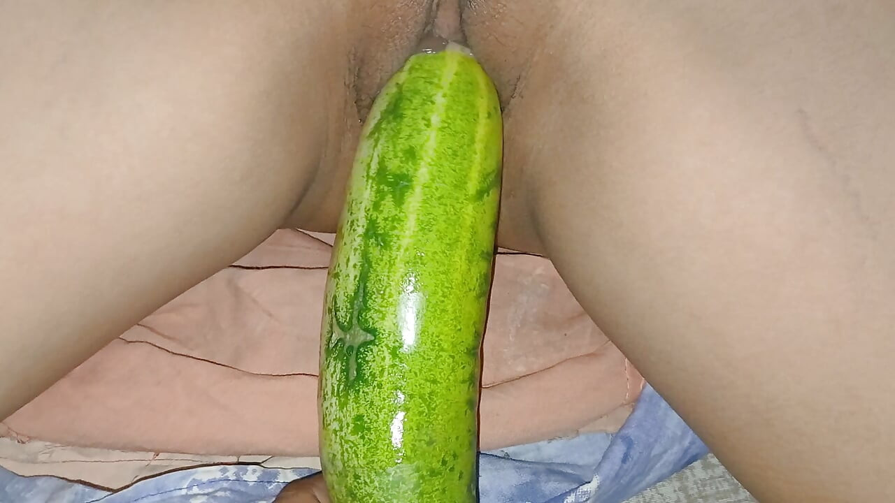 O que uma garota colocou em seu desconto mp4