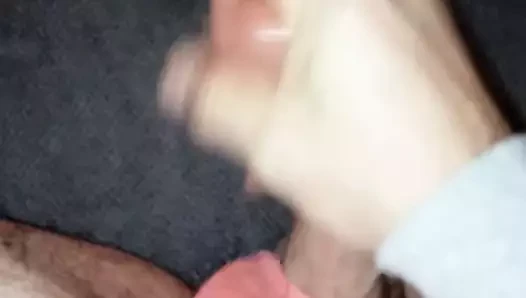 Karımın kırmızı külotunda mastürbasyon yapıyor