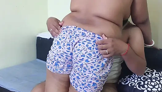 Desi Makan Malkin Seduces Her Naughty Teenage Servant for the Hardcore Sex