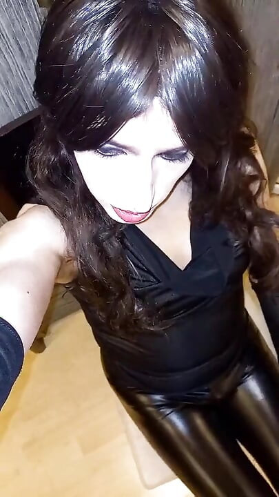 Tammysissy vestida em looks diferentes
