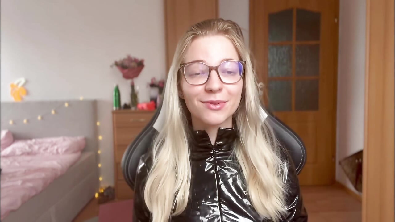 All You Need to Know About Latex Fetish (pvc, Leather)