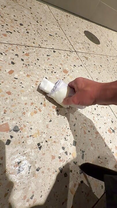 Big Pad change and piss