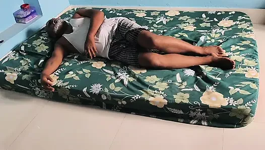 Old man affair with daughter-in -law, when his son was not at home, cum in mouth