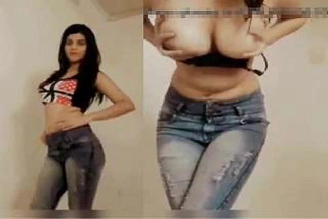 Exclusive- Hot Desi Girl Showing Her Boobs...