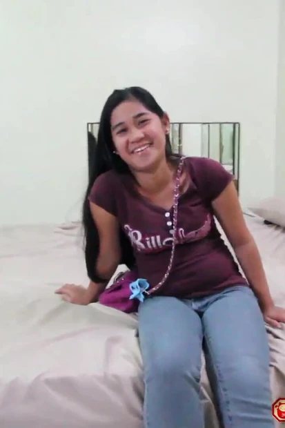 Tight Pinay pussy pumped full of leaking man jizz