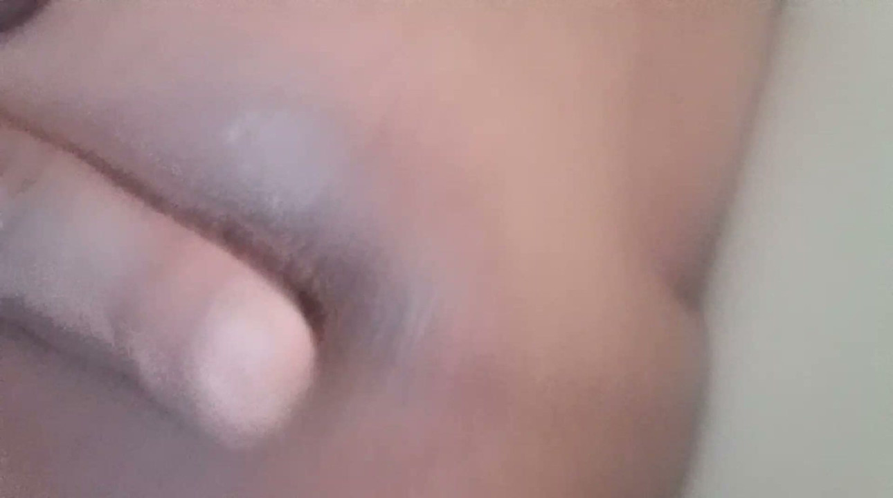 I'm fingering myself