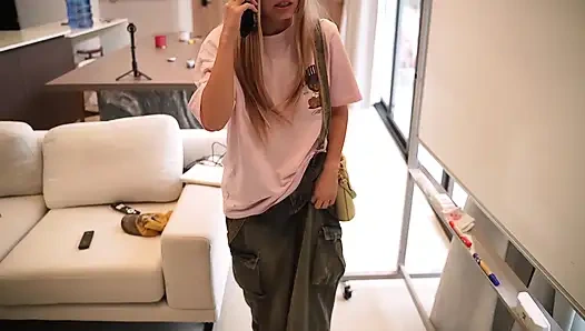 Mamas Herz ist besorgt und sie denkt, dass etwas Schlimmes passieren kann, wenn sie bei einer Freundin bleibt, aber was kann passieren?