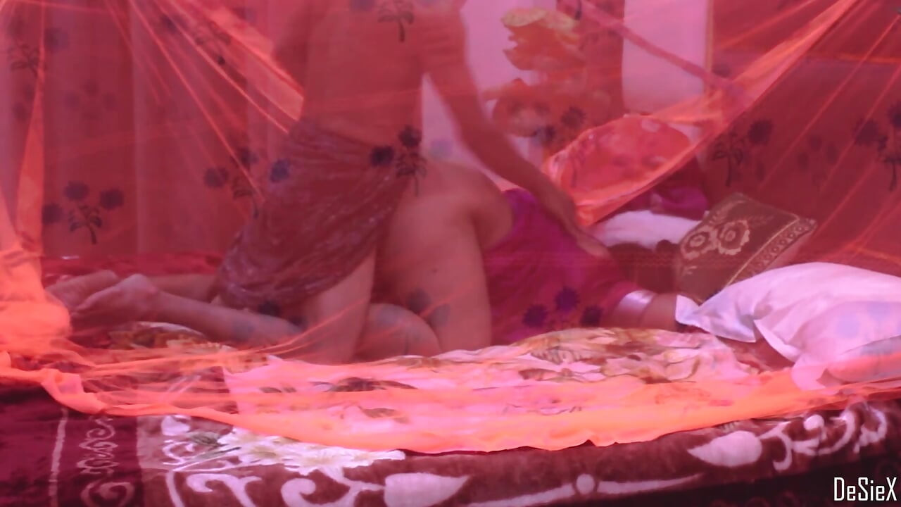 Marred Couple Fucked at Night Hindi Audio