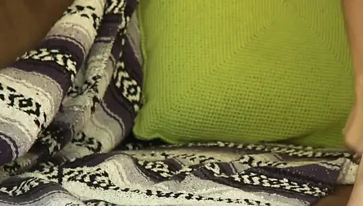 Зрелую с большой задницей трахнул возбужденный чувак