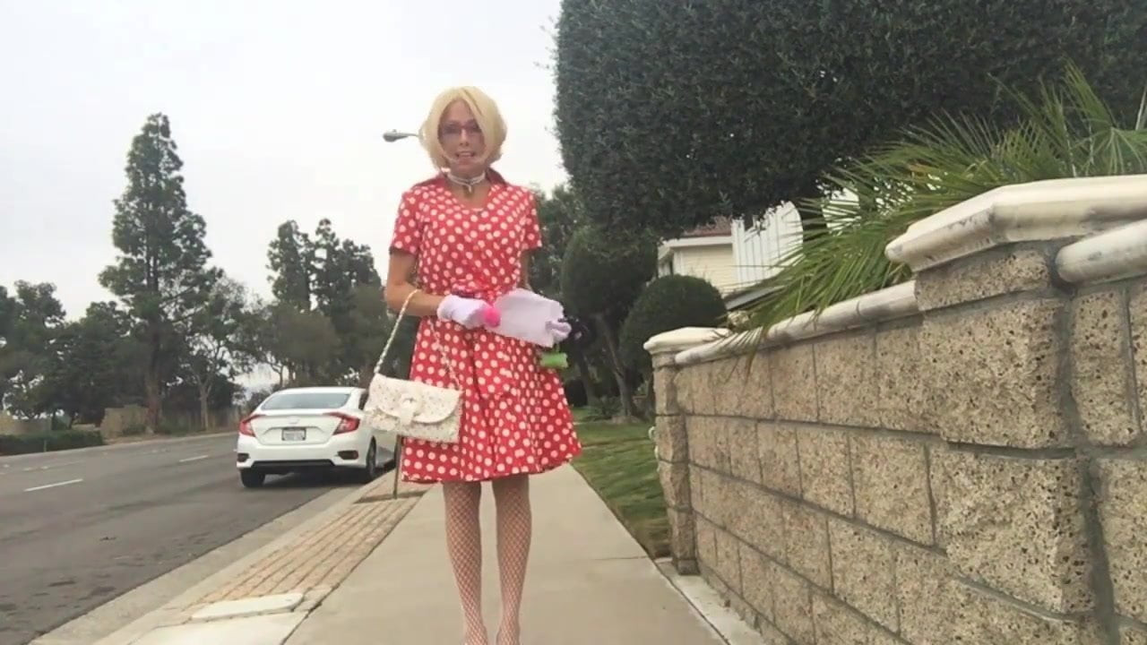 Incredibly Hot MILF