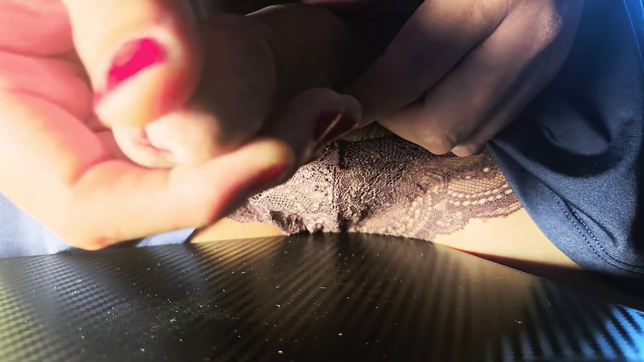 So Much Cum I Couldn't Hold It In - Who's going to lick it?